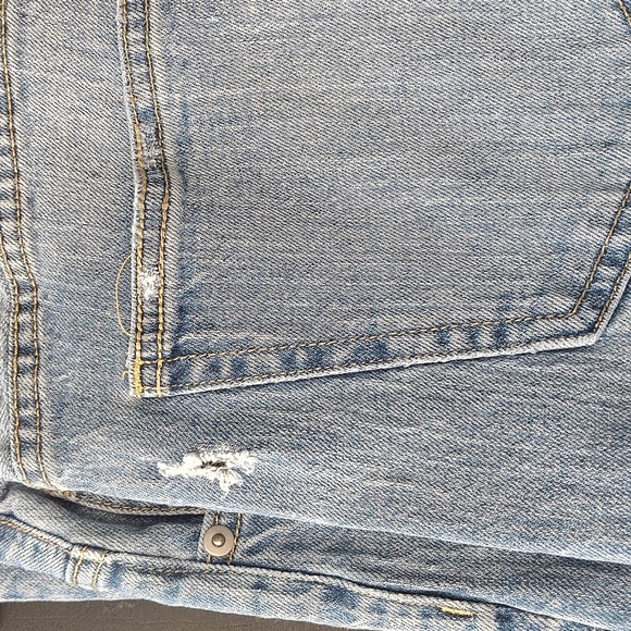H&M Conscious Denim Jeans size 10 Distressed Blue Stretch Raw Hem - Picture 8 of 8